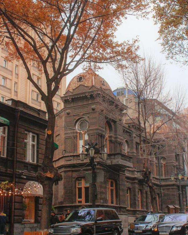 Downtown Inn Erévan Extérieur photo